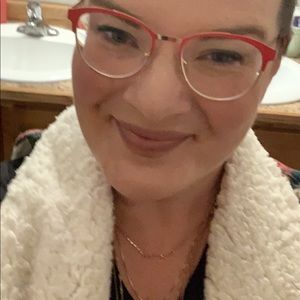 Meet your Posher, Mel